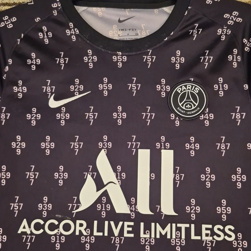 Nike paris saint